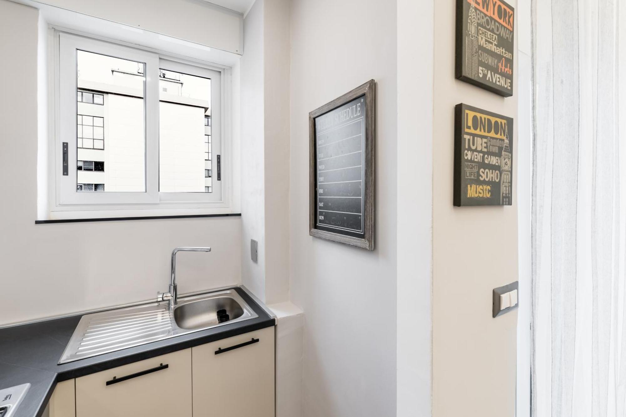 Moderno Bilocale A 5 Minuti Dal Centro Storico Apartment Turin Exterior photo